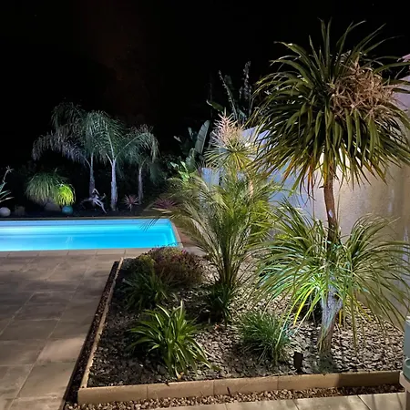 Villa Avec Piscine Pres Des Plages